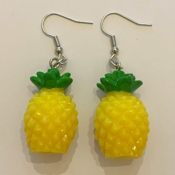 Pineapple Earring, Fruit Earring, Funny Food Earring, Gift Idea, Luau Earring - Picture 3 of 4